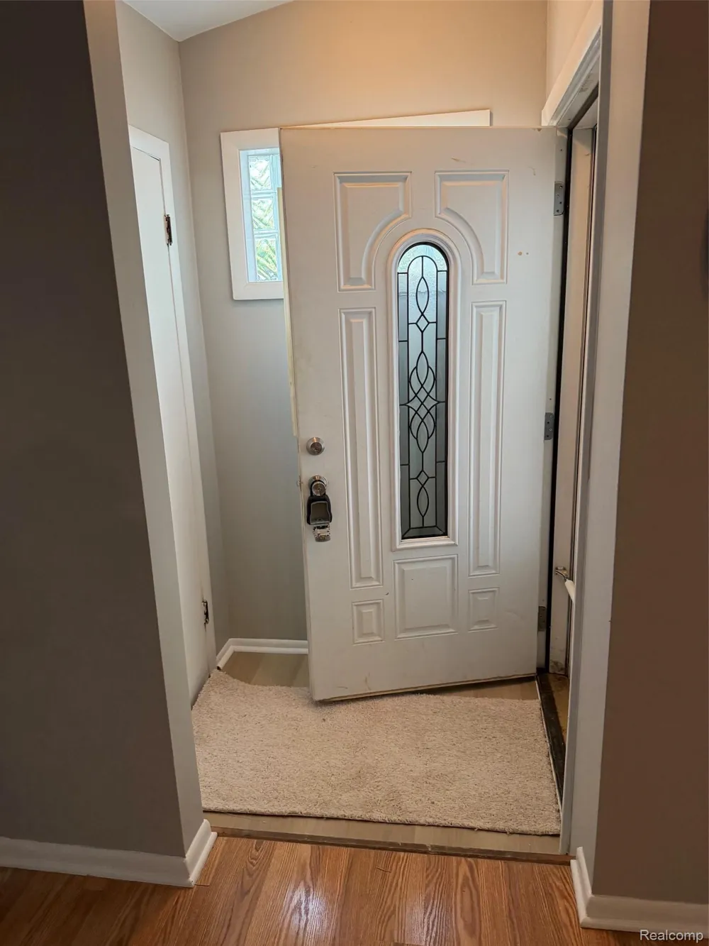15201 Leslie Street Oak Park City, MI 48237