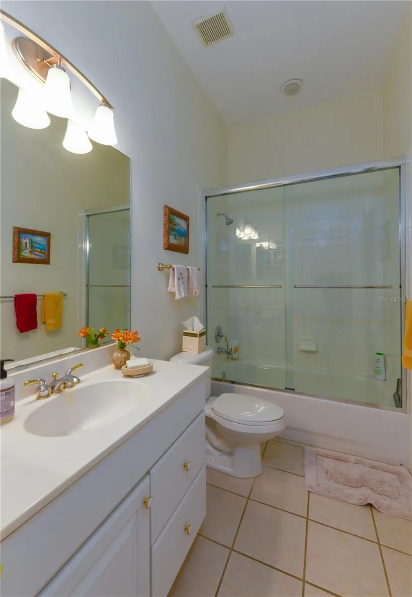 156 TALL TREES COURT Sarasota, FL 34232