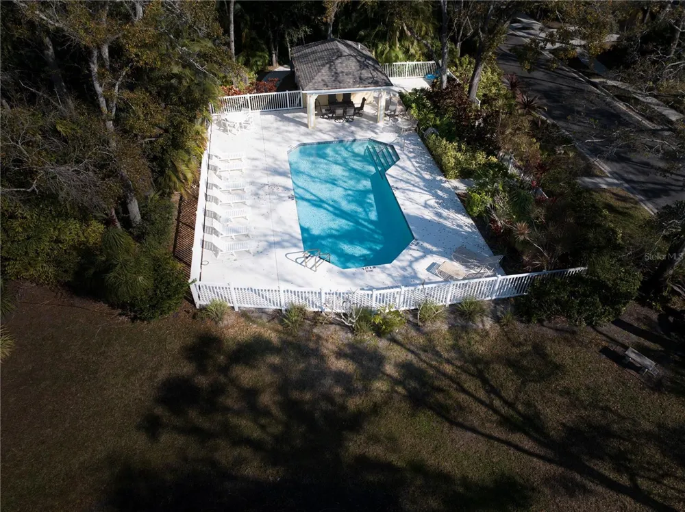 156 TALL TREES COURT Sarasota, FL 34232