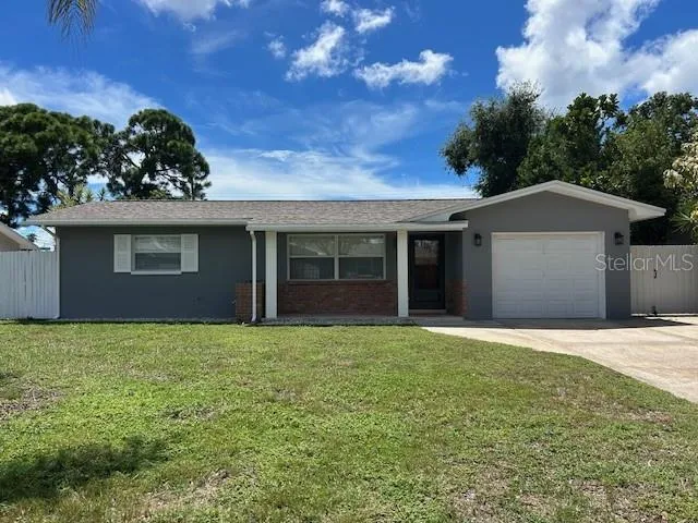 11324 87TH AVENUE Seminole, FL 33772