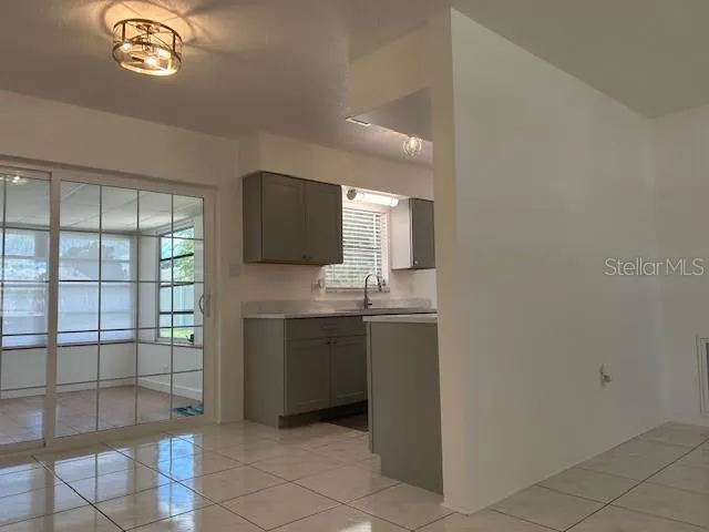 11324 87TH AVENUE Seminole, FL 33772