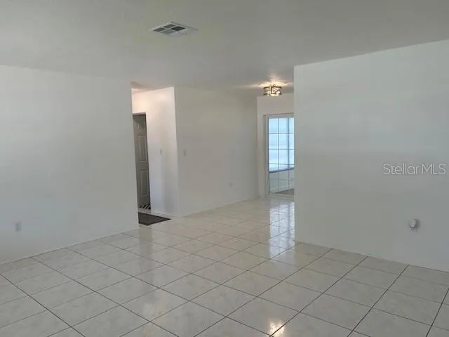 11324 87TH AVENUE Seminole, FL 33772