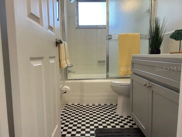 11324 87TH AVENUE Seminole, FL 33772