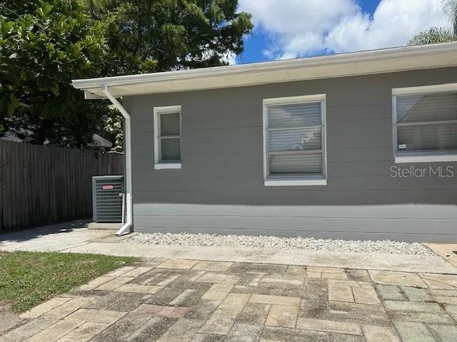 11324 87TH AVENUE Seminole, FL 33772
