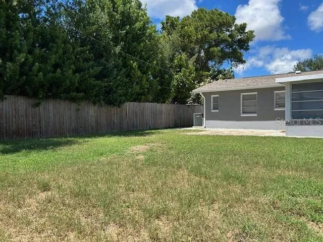 11324 87TH AVENUE Seminole, FL 33772
