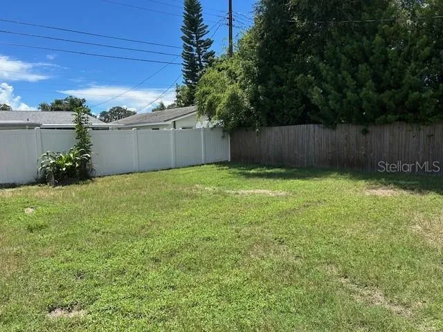 11324 87TH AVENUE Seminole, FL 33772