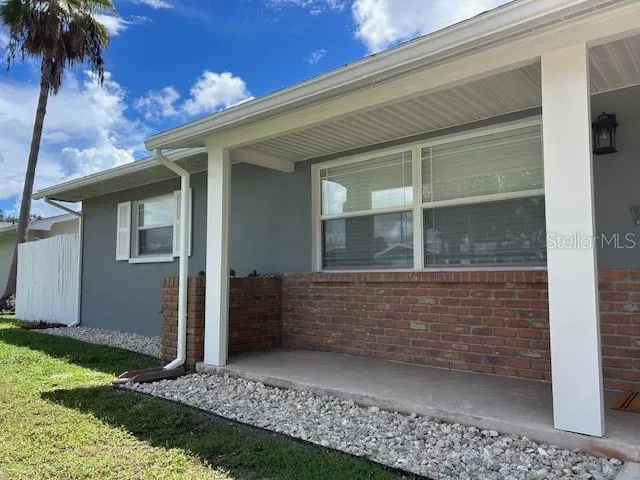 11324 87TH AVENUE Seminole, FL 33772