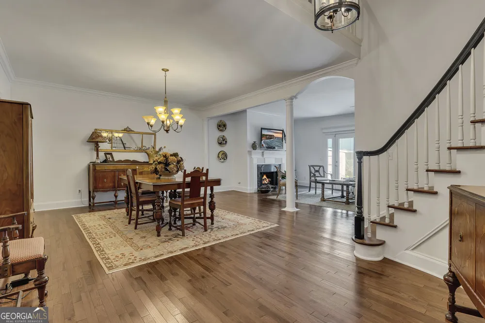 5996 Mitchell RD Sandy Springs, GA 30328
