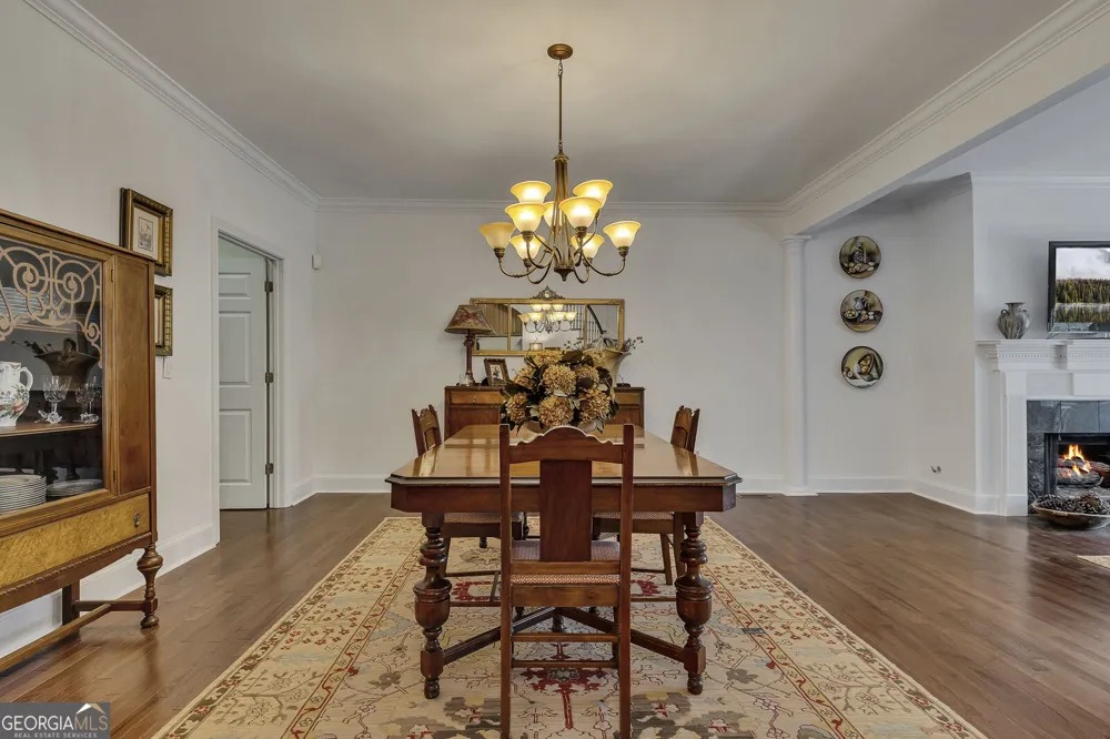 5996 Mitchell RD Sandy Springs, GA 30328