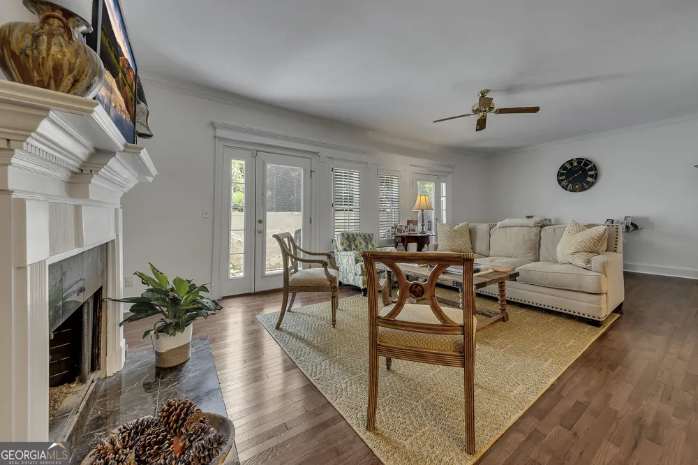 5996 Mitchell RD Sandy Springs, GA 30328