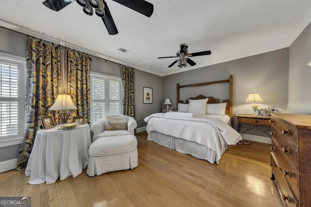 5996 Mitchell RD Sandy Springs, GA 30328