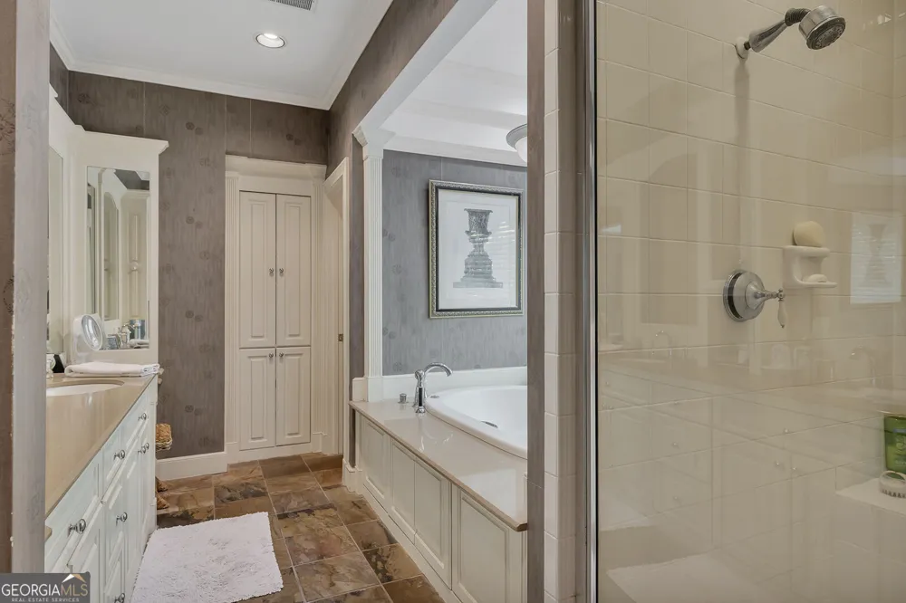 5996 Mitchell RD Sandy Springs, GA 30328
