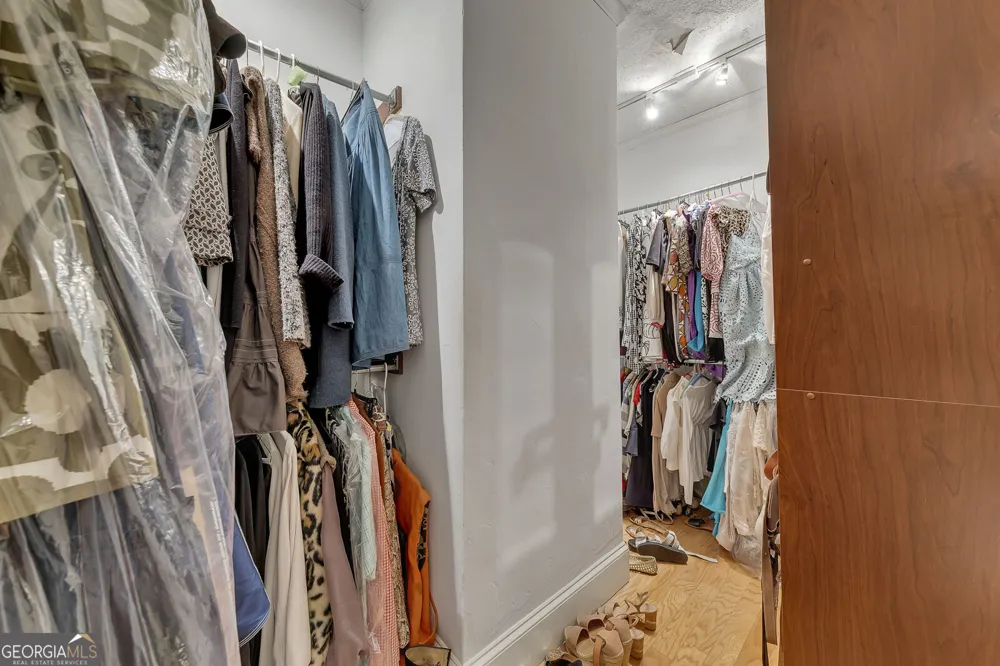 5996 Mitchell RD Sandy Springs, GA 30328
