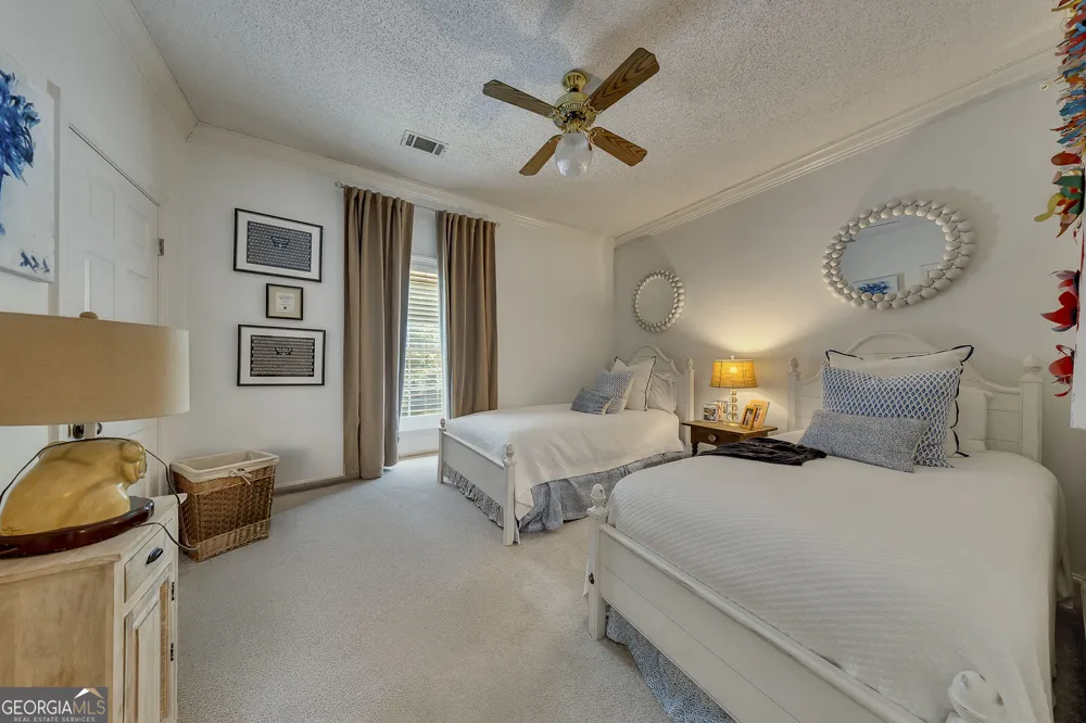 5996 Mitchell RD Sandy Springs, GA 30328