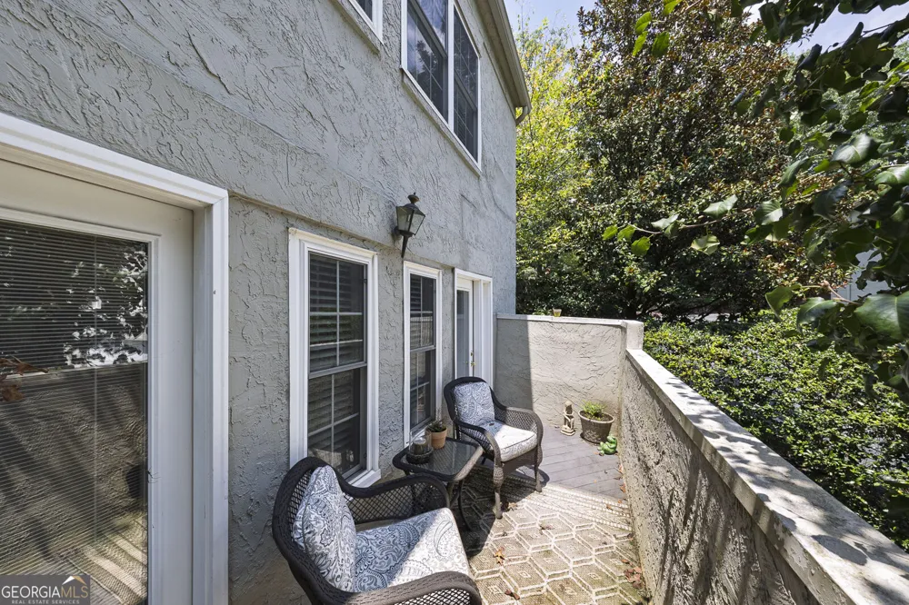 5996 Mitchell RD Sandy Springs, GA 30328
