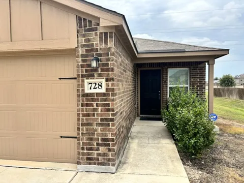 728 Shoal Creek Creek