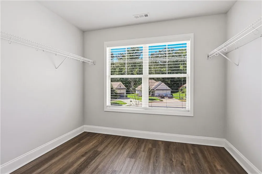 469 Flowing Trail Dawsonville, GA 30534