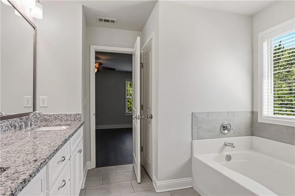 469 Flowing Trail Dawsonville, GA 30534