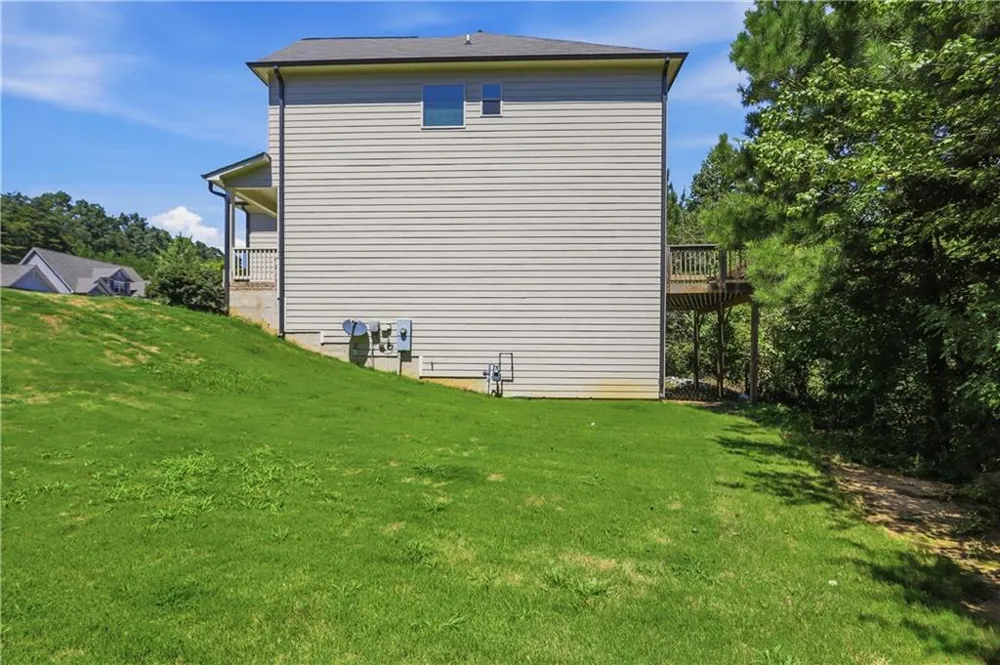 469 Flowing Trail Dawsonville, GA 30534