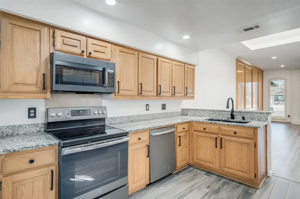 3307 Hilltop Lane Plano, TX 75023