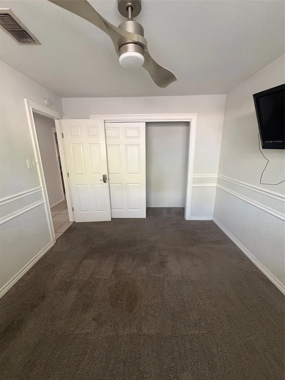 3401 Hampshire Drive Arlington, TX 76013