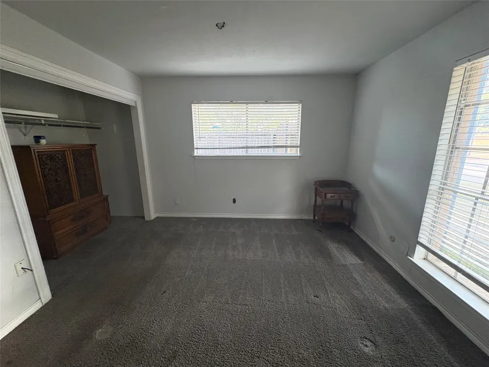 3401 Hampshire Drive Arlington, TX 76013