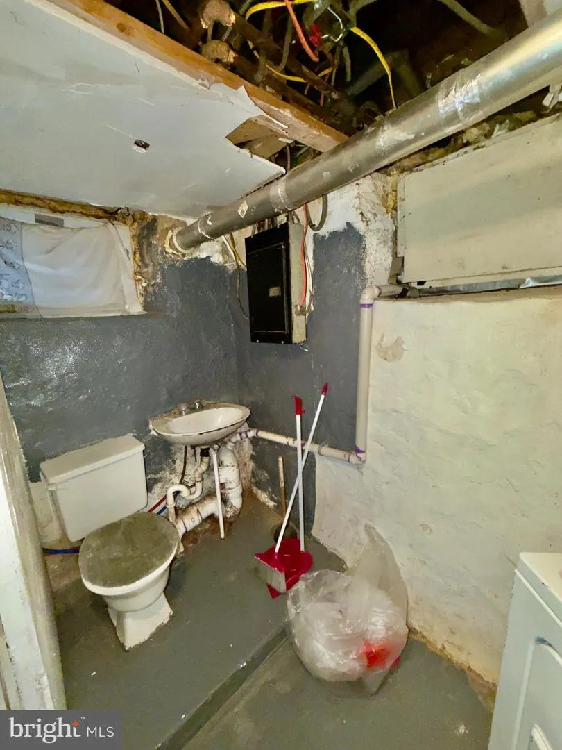 4506 HURLEY STREET Philadelphia, PA 19120