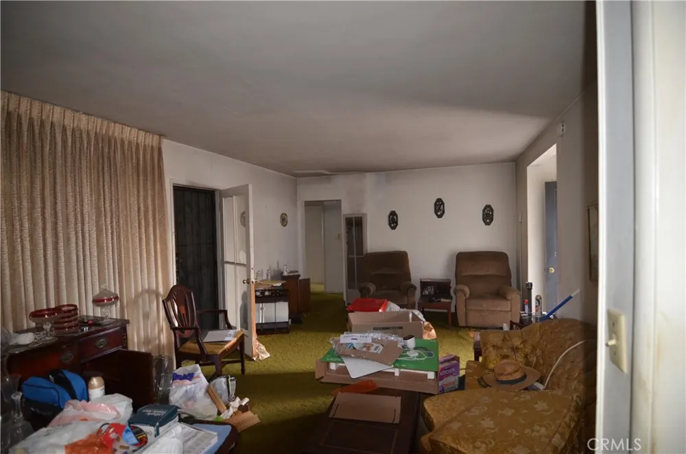 601 S Clymar Compton, CA 90220