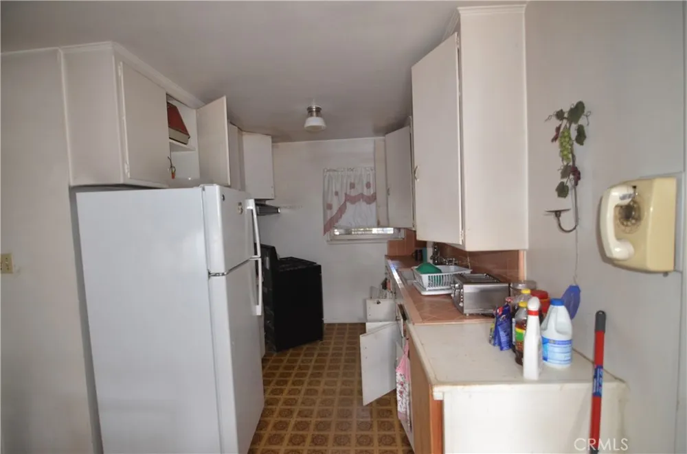601 S Clymar Compton, CA 90220