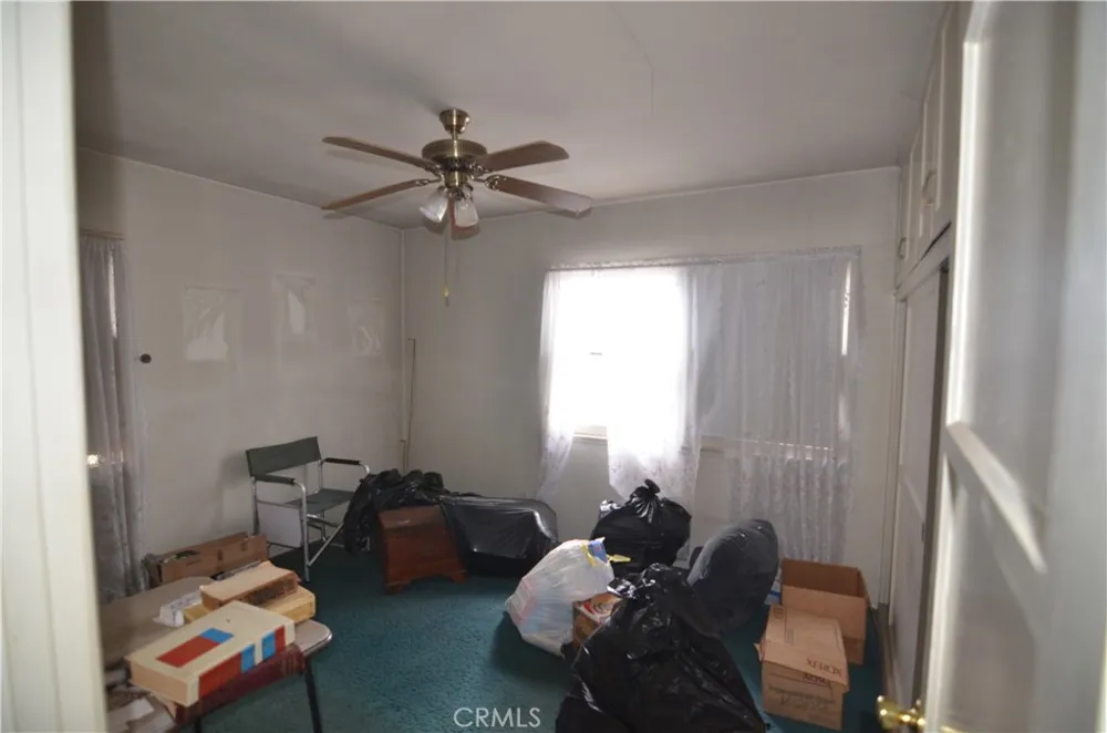 601 S Clymar Compton, CA 90220