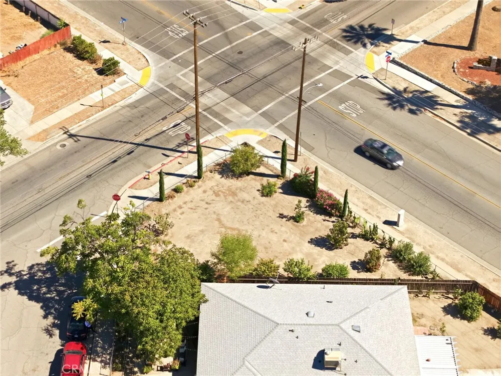 W Washburn Avenue San Jacinto, CA 92583