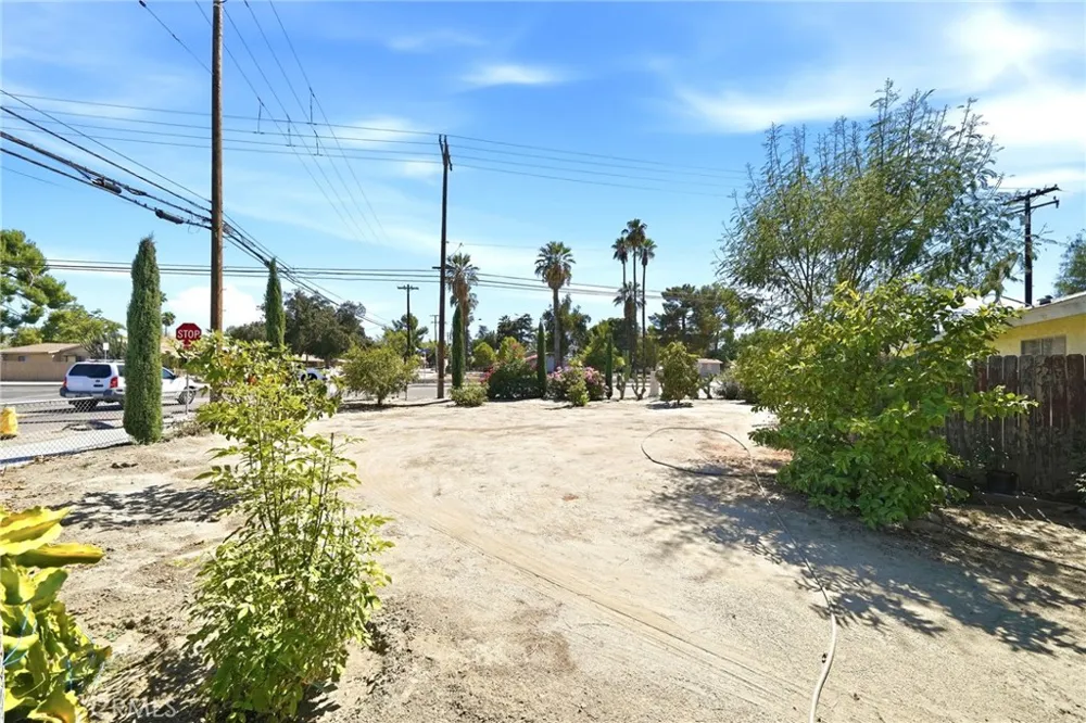 W Washburn Avenue San Jacinto, CA 92583