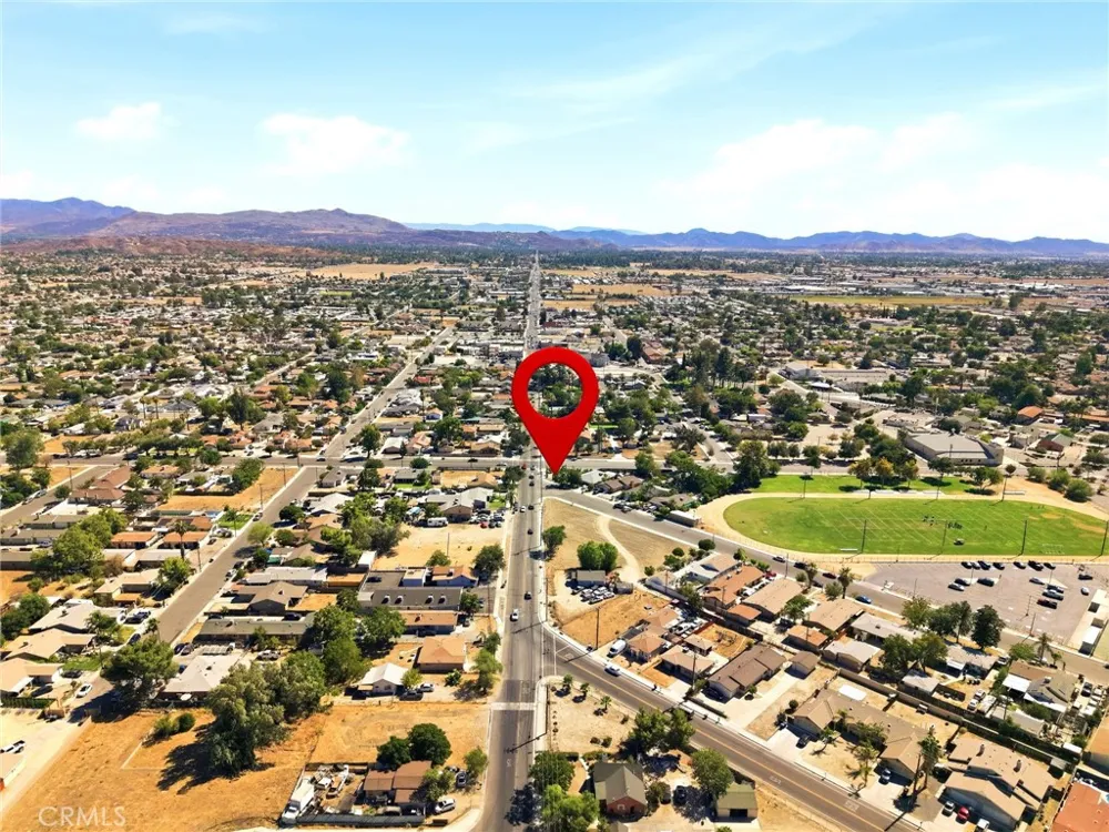 W Washburn Avenue San Jacinto, CA 92583
