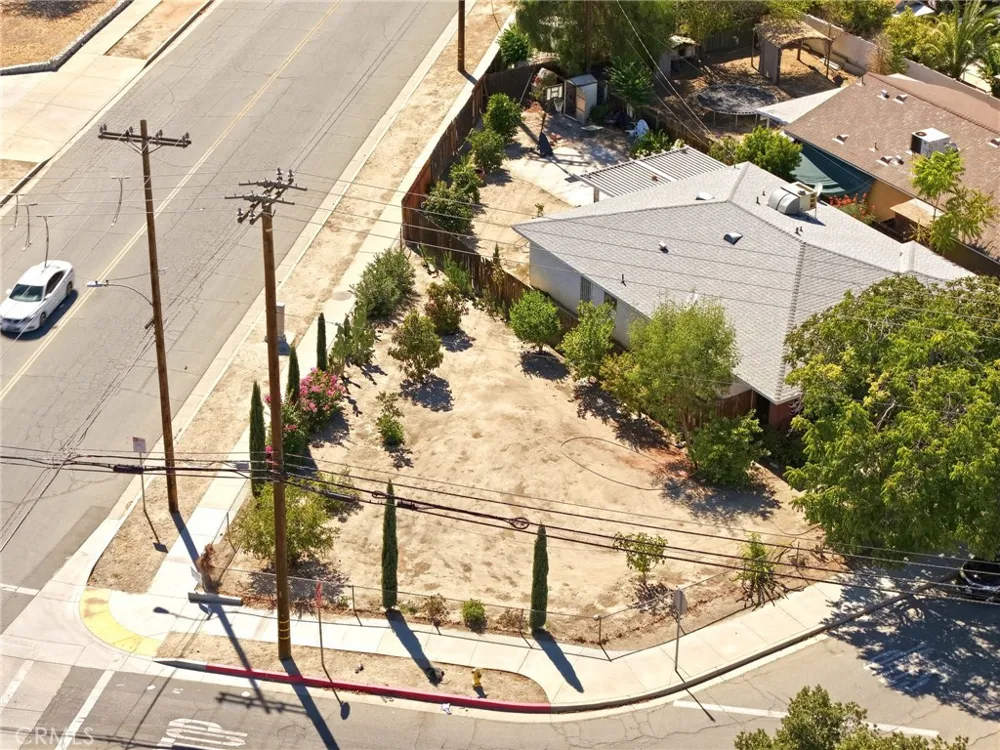 W Washburn Avenue San Jacinto, CA 92583