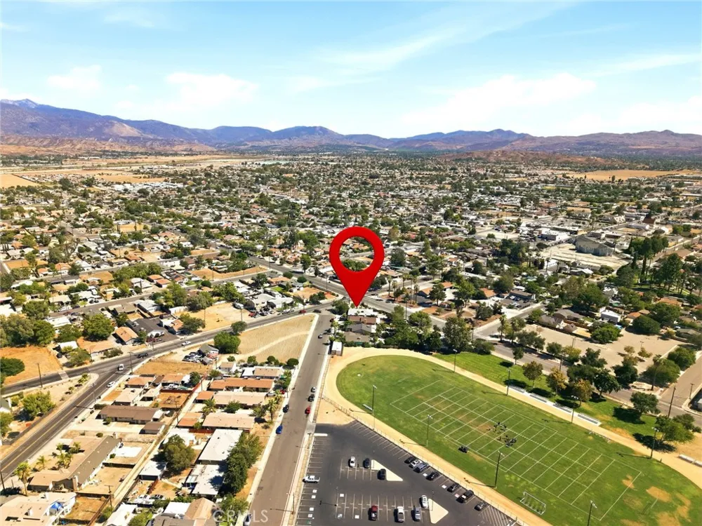 W Washburn Avenue San Jacinto, CA 92583