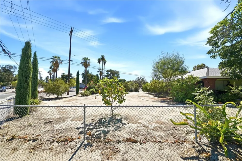 W Washburn Avenue San Jacinto, CA 92583