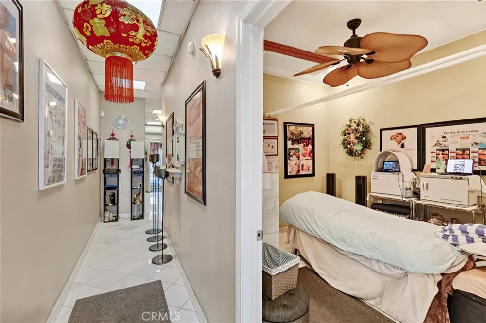 43 W Main Street Merced, CA 95340