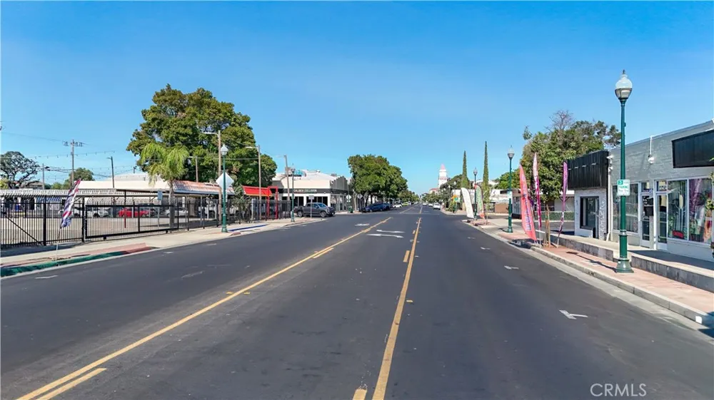 43 W Main Street Merced, CA 95340