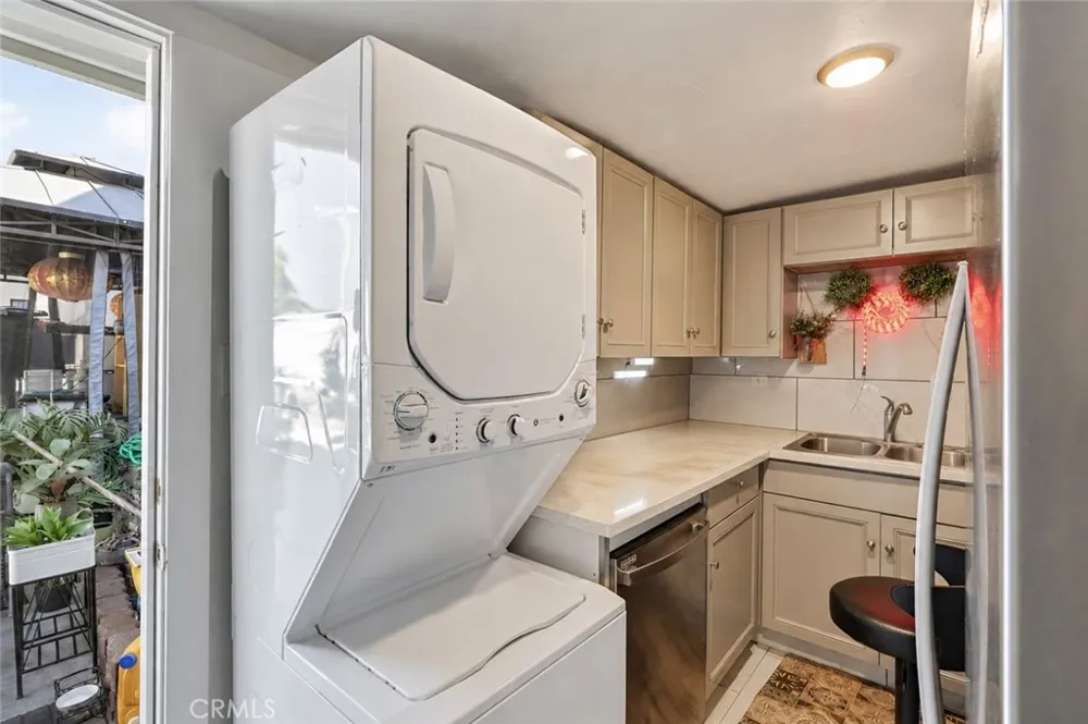 43 W Main Street Merced, CA 95340