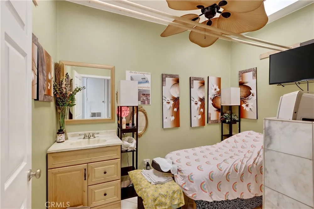 43 W Main Street Merced, CA 95340