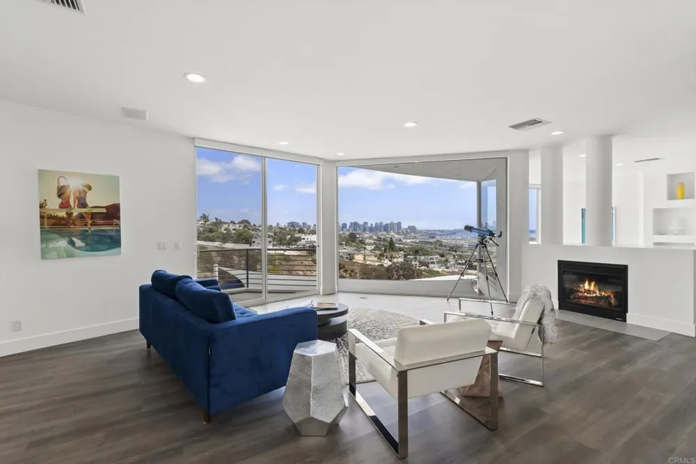 1777 Puterbaugh Street San Diego, CA 92103