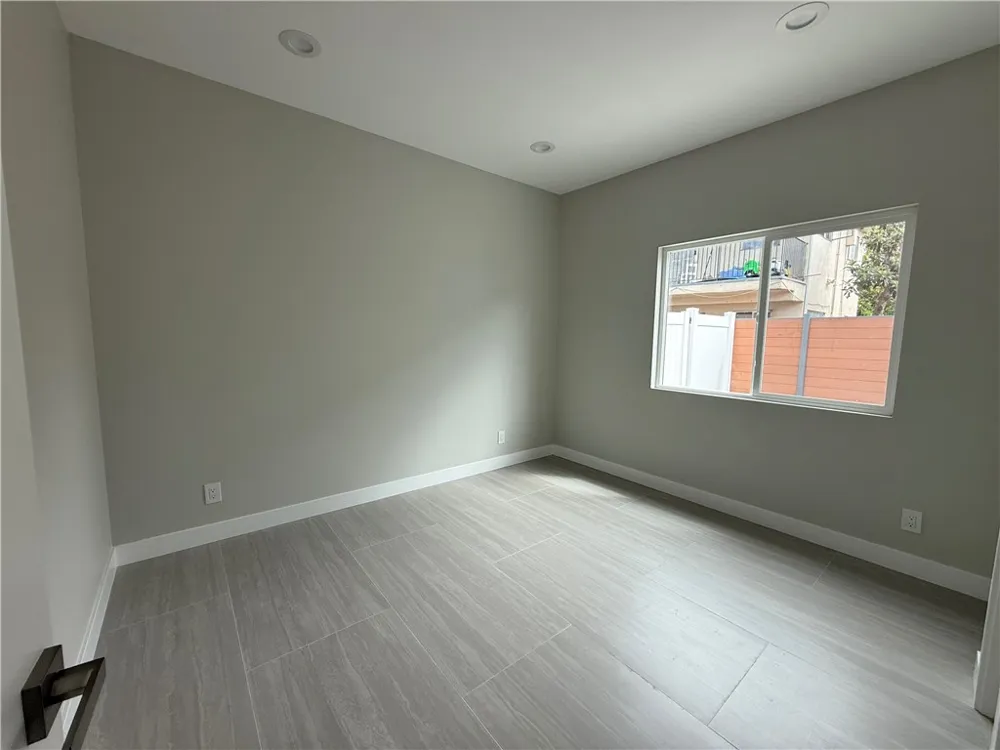323 S Kroeger Street #B Anaheim, CA 92805