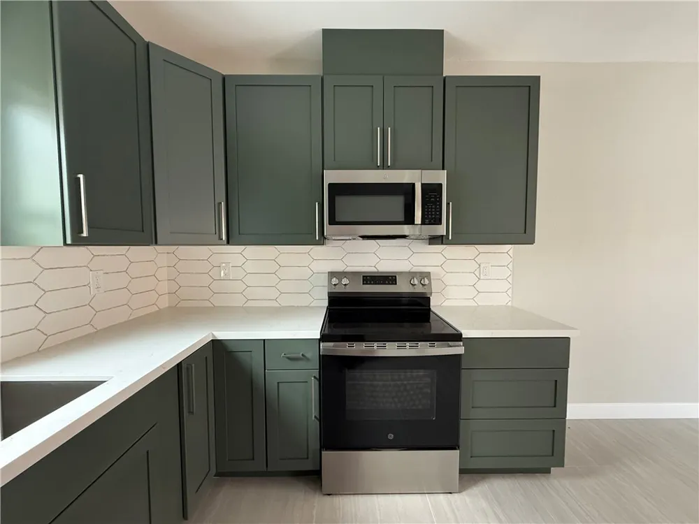 323 S Kroeger Street #B Anaheim, CA 92805