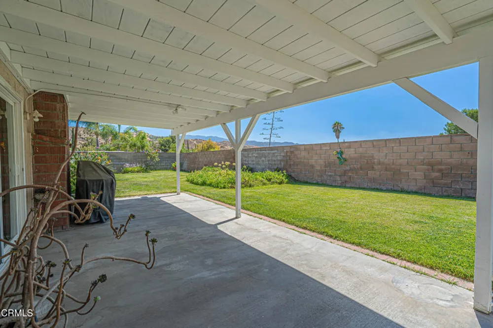 30315 Honeysuckle Hill Drive Santa Clarita, CA 91387