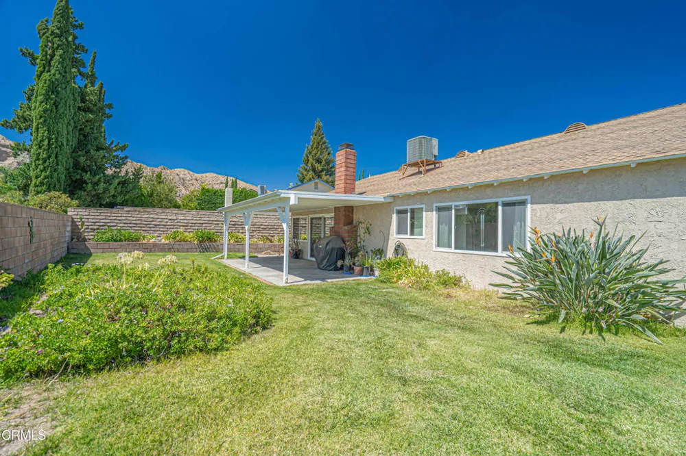 30315 Honeysuckle Hill Drive Santa Clarita, CA 91387