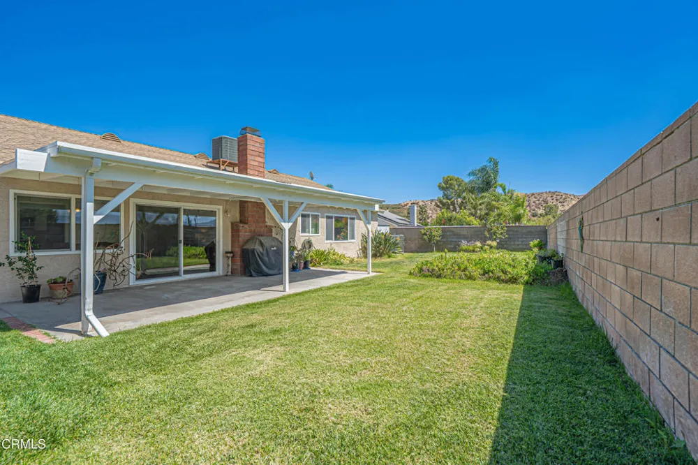 30315 Honeysuckle Hill Drive Santa Clarita, CA 91387