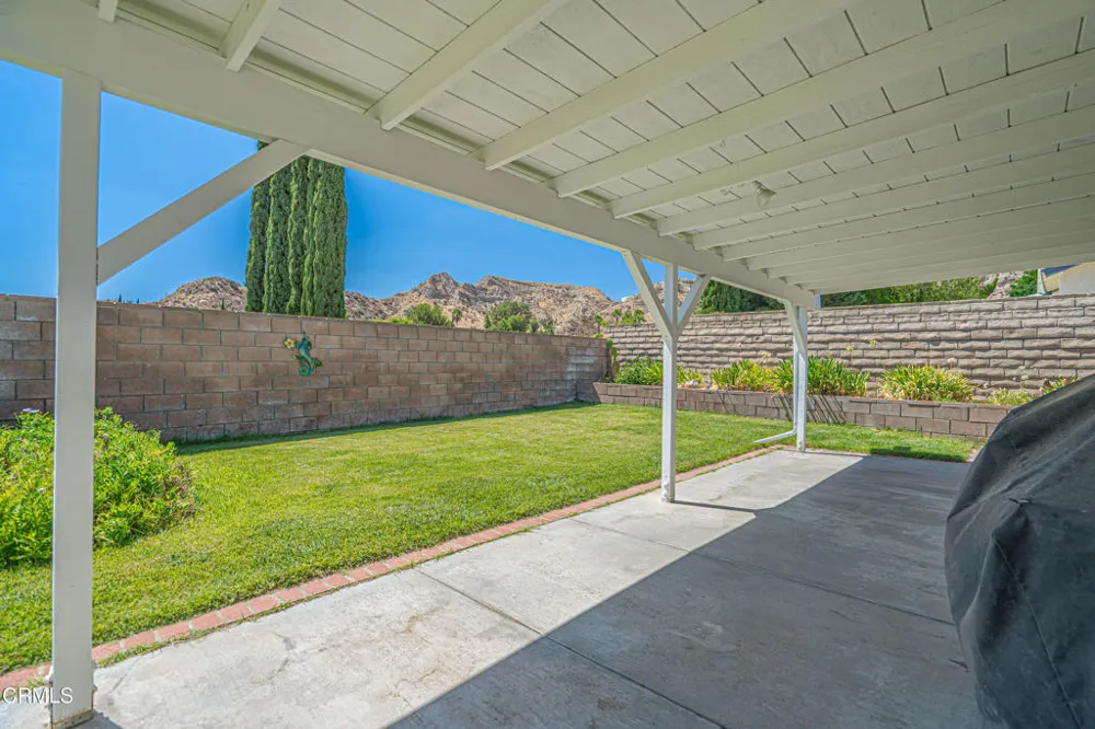 30315 Honeysuckle Hill Drive Santa Clarita, CA 91387