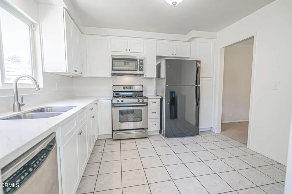 30315 Honeysuckle Hill Drive Santa Clarita, CA 91387