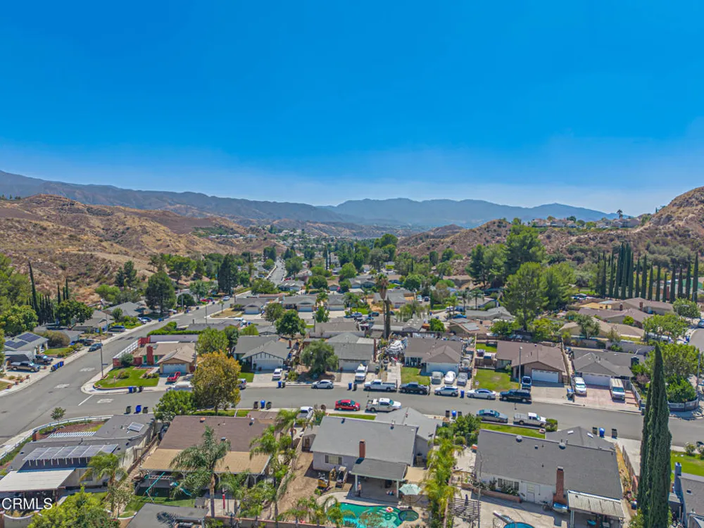 30315 Honeysuckle Hill Drive Santa Clarita, CA 91387