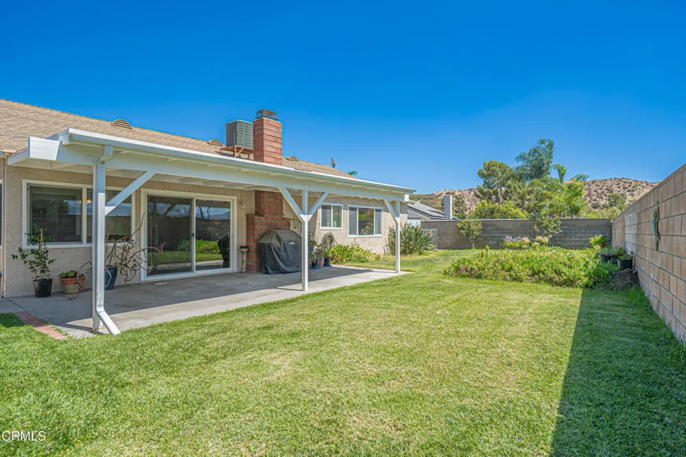 30315 Honeysuckle Hill Drive Santa Clarita, CA 91387